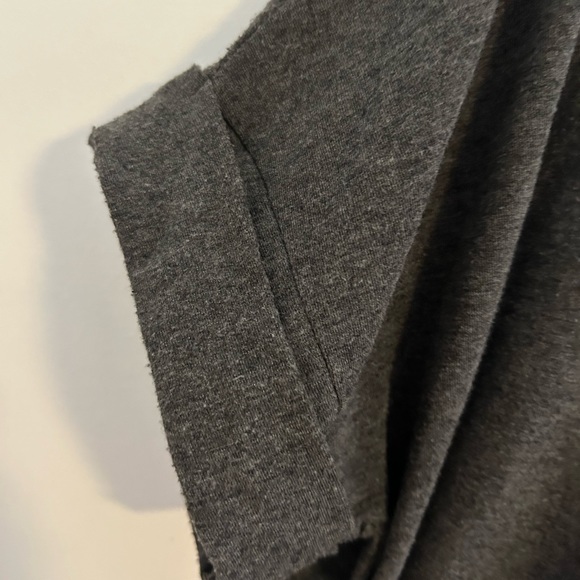 Dark grey tee shirt - Picture 3 of 6